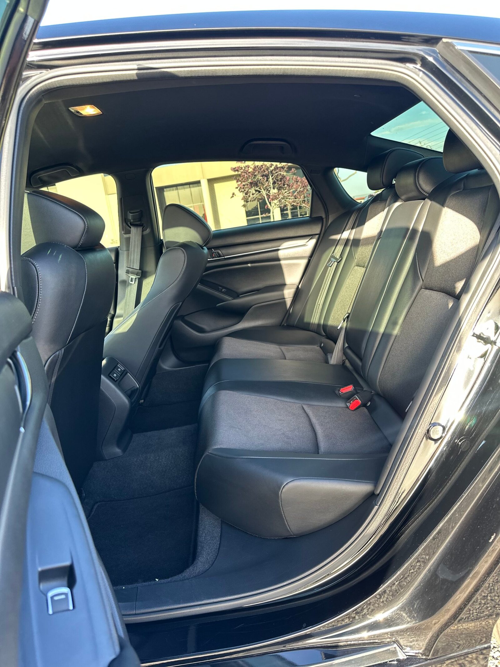 
								2022 HONDA ACCORD SPORT full									