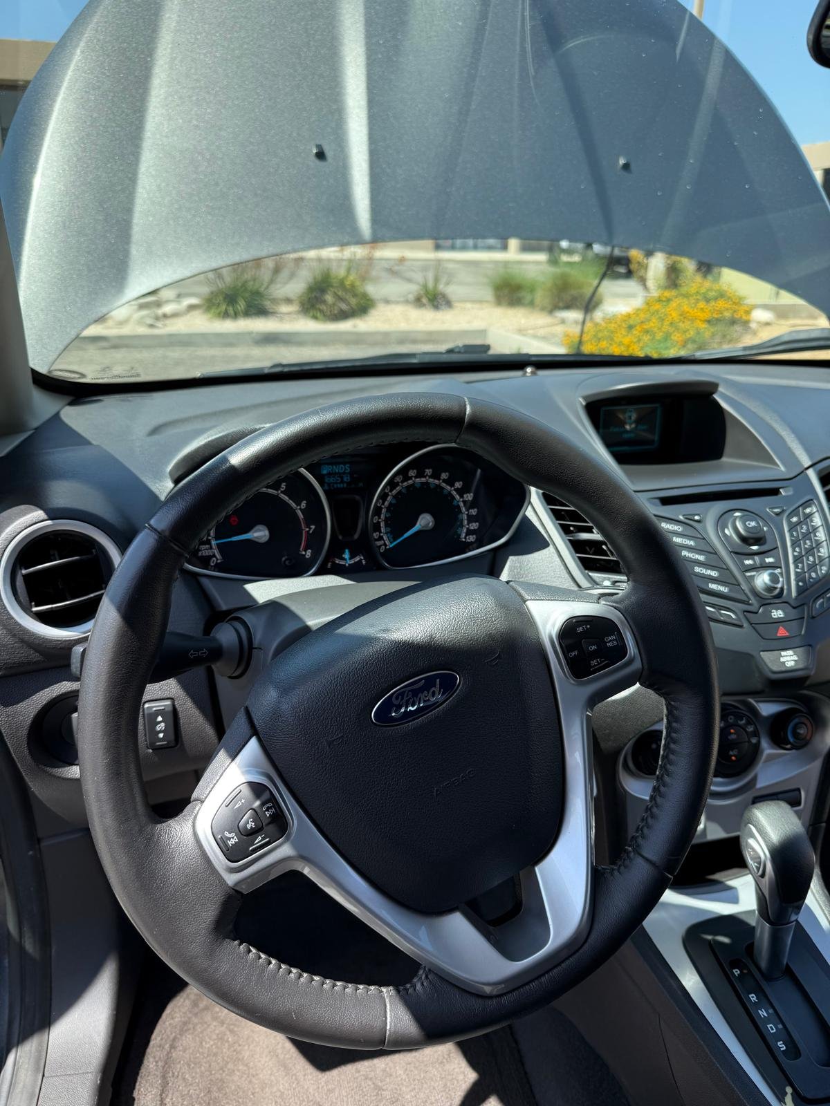 
								2015 Ford Fiesta full									