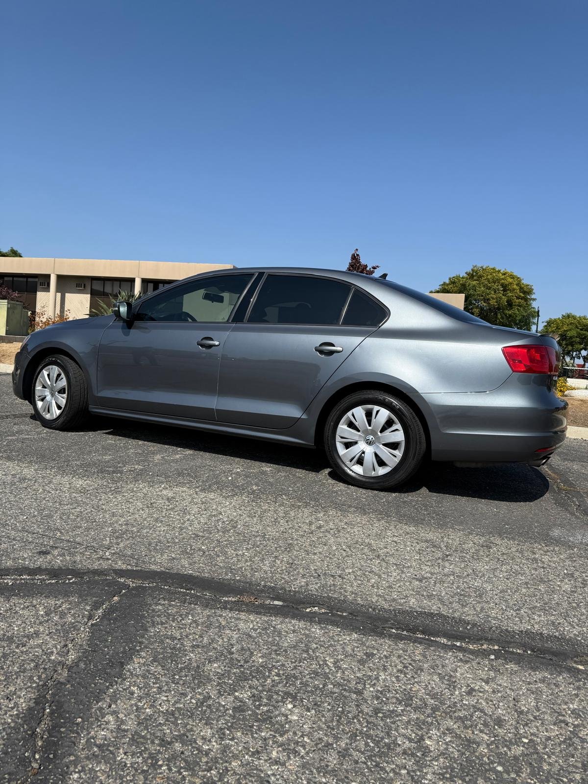 
								2014 VOLKSWAGEN JETTA full									
