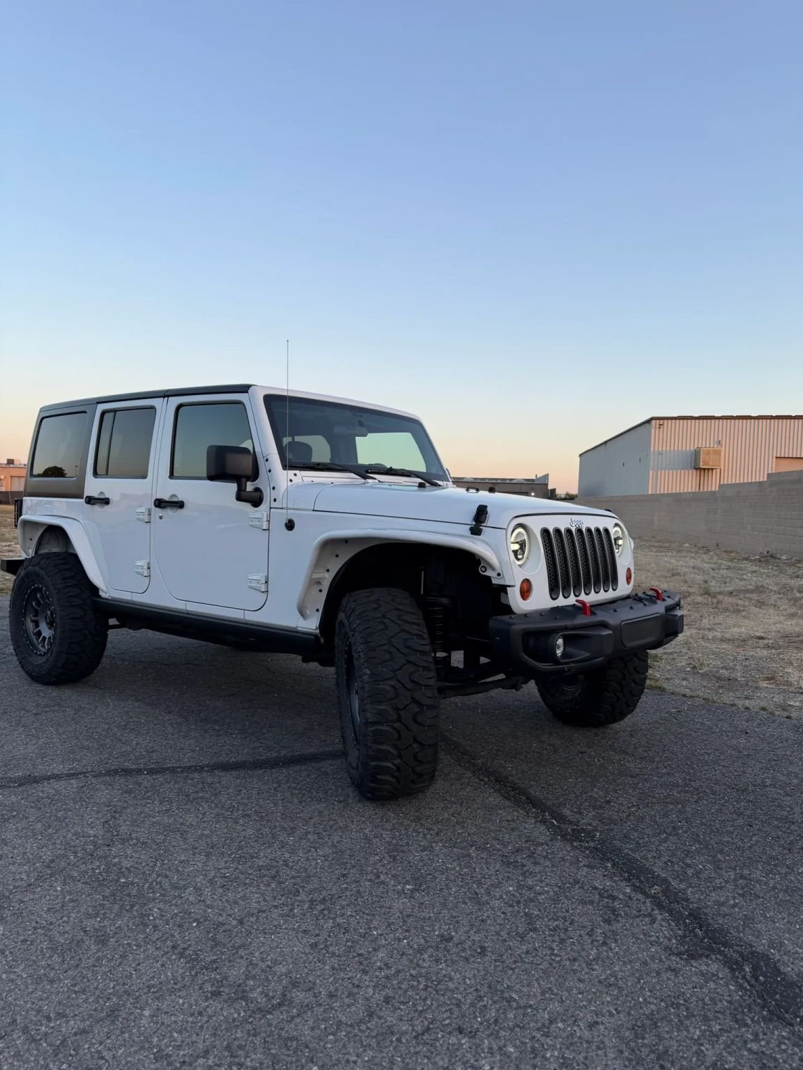
								2012 Jeep Wrangler Unlimited Sport SUV 4D full									