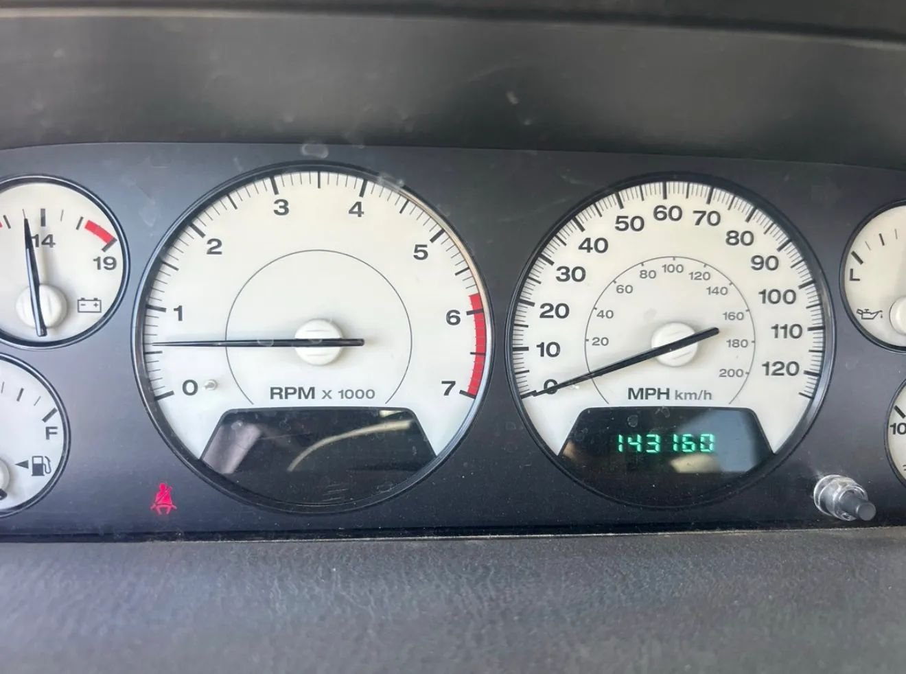 
								2004 Jeep Grand Cherokee Limited Sport Utility 4D full									