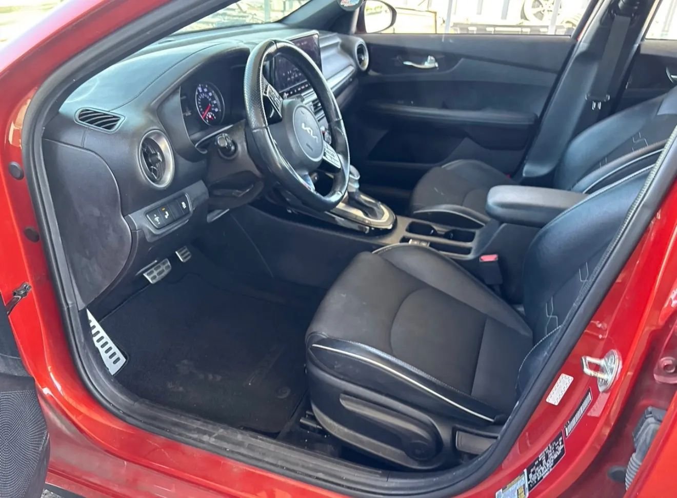 
								2022 Kia Forte GT-Line Sedan 4D full									