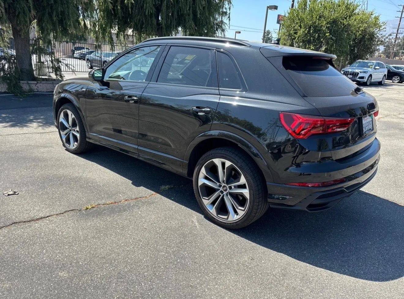 
								2021 Audi Q3 45 TFSI S line Premium Sport Utility 4D full									