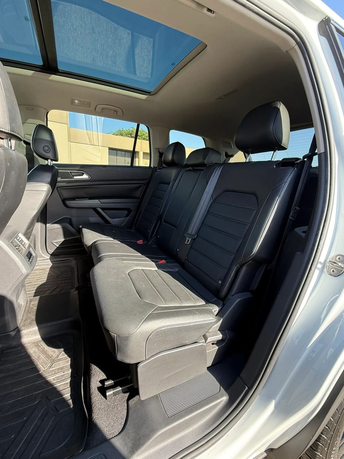 
								2019 Volkswagen Atlas SEL Premiuim 4Motion full									